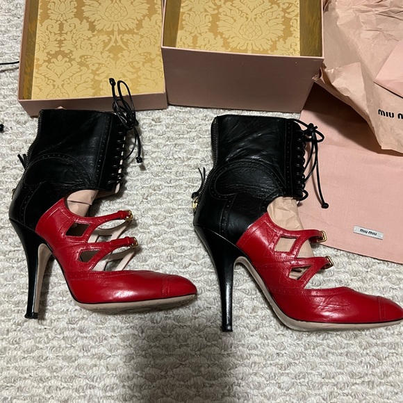 Miu Miu 2011 Multicolor Patent And Leather Cut Out Ankle Wrap Booties - Picture 6 of 11